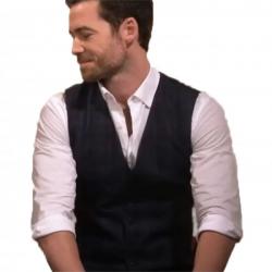 How I Met Your Father 2022 Charlie Vest	